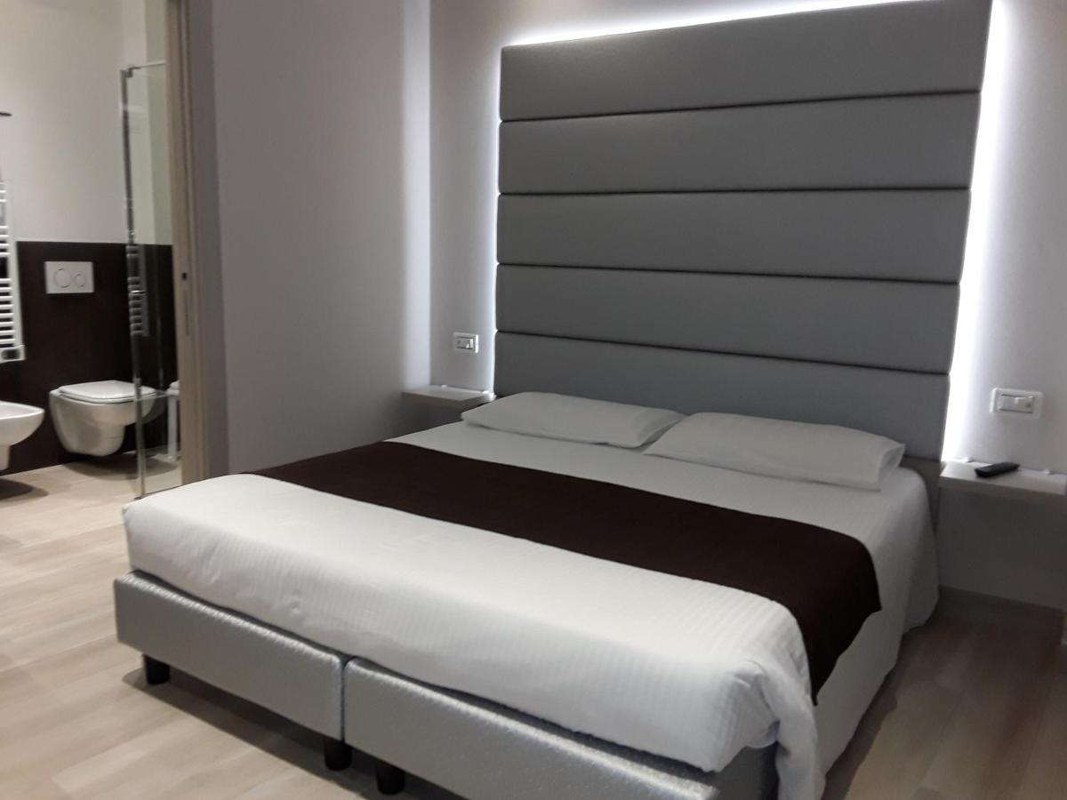 Hotel Danieli La Castellana Lago Di Garda Brenzone sul Garda Εξωτερικό φωτογραφία
